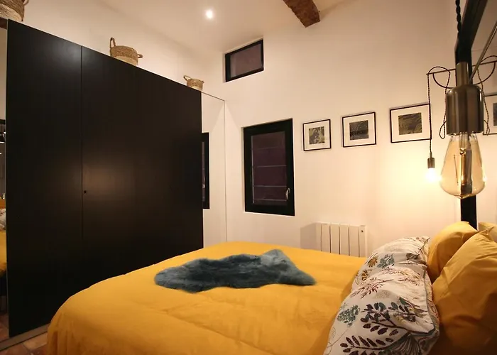 Pezenas Cocoon